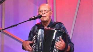 Fuglene letter mod vinden ( Henning Toft Bro )