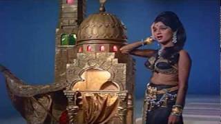 Parayi Hoon Parayi Meri Arzoo Na Kar - Lata - Kanyadaan (1968) - HD
