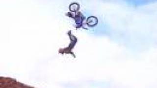 Tudo que sobe desce! - Tombo de motocross