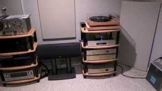 Vinyl Community - Music Room Tour