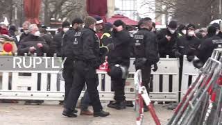 Germany: Police detain anti-vax protesters at Berlin demo