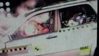 Mercedes ML Crash Test (EuroNCAP)