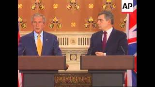 President with PM, presser, in NIreland, with Stormont leaders