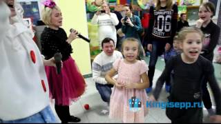 "Новогодний переполох" в Кингисеппе устроили Дюдюка Барбидокская и Снежка. KINGISEPP.RU