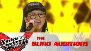 Kim "Habits (Stay High)" | The Blind Auditions | The Voice Kids Indonesia Season 2 GTV 2017