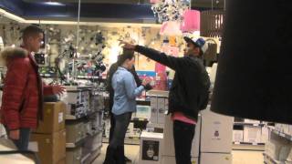 MUST WATCH!! you will laugh to death  "Store Prank 2011: Time freeze ( Dutch)
