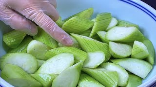 【小穎美食】今天才知道，炒絲瓜一定不要直接炒，教你一招，絲瓜不發黑不出水