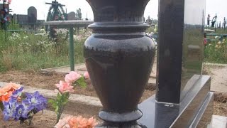 гранітні одинарні подвійні пам'ятники вироби з граніту недорого замовити коростишів встановлення