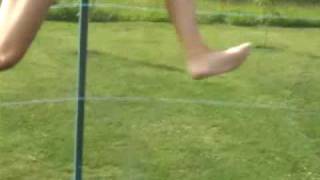 Annika Metsäketo kohtasi trampoliinin!