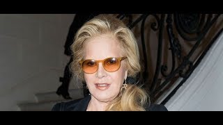 Quand Sylvie Vartan évoquait le couple de Johnny et Laeti­cia Hally­day