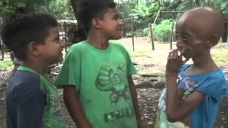 La niña que vive en un cuerpo de anciana