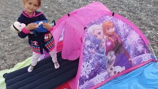 Палатка ХОЛОДНОЕ СЕРДЦЕ.Анна и Эльза палатка для детей.Открываем палатку,играем на море.
