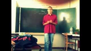 Speaking elf at english lesson