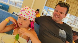 После вкусного обеда охлаждаемся мороженым ????Семейный отель Ruta Family Club Hotel 2020???? Затока Рута