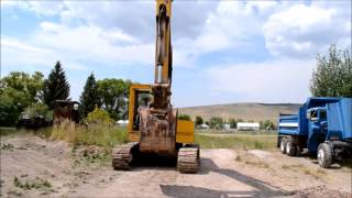 John Deere 690B Trackhoe 002823T