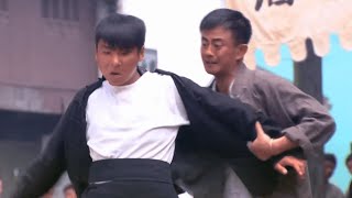 路邊乞丐竟是功夫高手，1個人僅用1只手就暴揍了5個人！