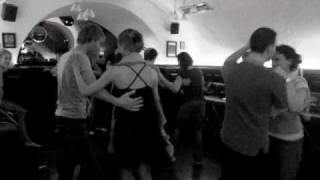 Вечеринка Mia Dance Studio в Castle White. Сальса, мамбо, свинг!