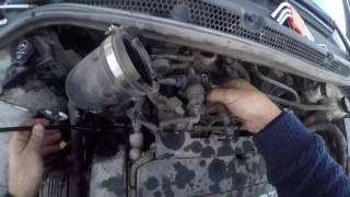 Ремонт Opel Astra J, 1.6 МТ 2012 года. Замена трубки подогрева дросселя.