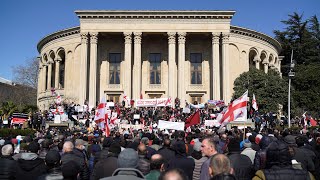 Многотысячная акция против строительства Намахвани ГЭС прошла в Кутаиси - видео