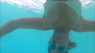 Cиськи под водой | Tits under the water