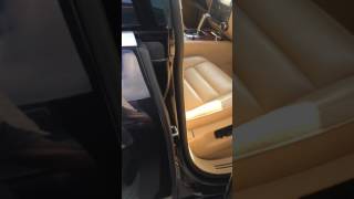 Volkswagen Tuareg 2006 Дверь закрывается с трудом после покраса