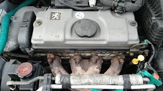 Когда мотор умирает, сизый дым из выхлопной трубы