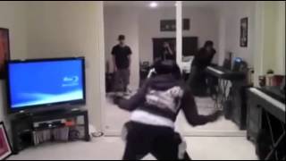 Demi Lovato - Sexy Dance