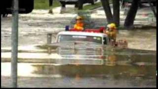 À l'eau, les pompiers