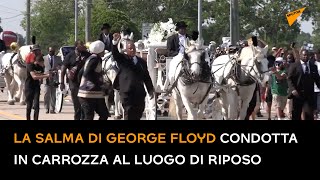 La salma di George Floyd condotta in carrozza al luogo di riposo a Pearland
