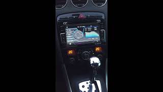 Головное устройство Phantom DVM-6308 i6 установленный в Peugeot 308