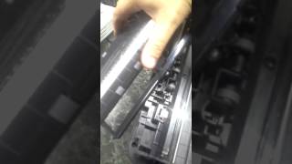 HP LaserJet Pro MFP M127fw зажевывает бумагу.замятие в верхнем сканере.что случилось с мфу?ремонт.