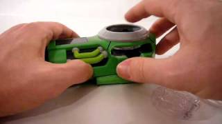 Bandai Ben 10 Ultimate Alien Disc Alien Ultimatrix in action