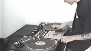 DJ Cent beat juggling