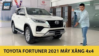 Soi nhanh Toyota Fortuner 2021 máy xăng 4x4, nhập khẩu giá 1,23 tỷ đồng