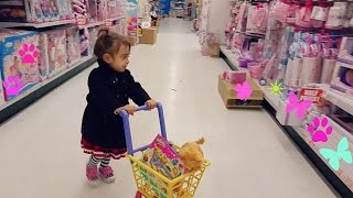 Cute Little Girl Doing Shopping -TOYS "R" US - Toy Shopping Cart