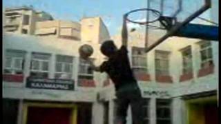 Aris kokinidis dunk climb basket