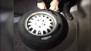 Майже 700 грамів наркотиків чоловік запхав в колесо автомобіля