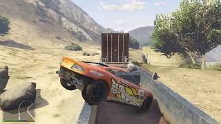 Запрыгнул в Поезд на МАШИНЕ в GTA V !!! Мировой рекорд в ГТА 5 !