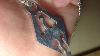 Как сделать кулон из металла,кулон-брелок из игры скайрим