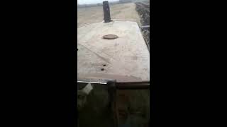 Пахаю поле на тракторе Т-74 зимой))))