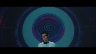 すべての人に表現の自由を。 FOLLOW YOUR VISION