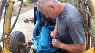 Cleaning Fuel Injectors and Replacing Gasket/Washers on a 1981 Ford 555 Backhoe