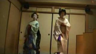 京都祇園の舞妓さんと芸子さんの踊り１MOV04f