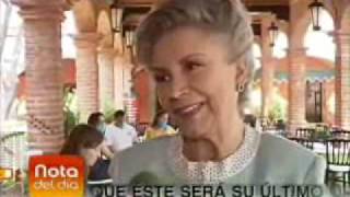 Silvia Navarro felicitó a Evangelina Elizondo