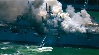 Пожар на десантном корабле ВМС США на базе в Сан-Диего — съёмка с вертолёта