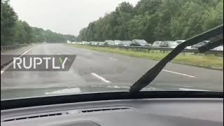 UK: Long tailback forms on road heading into London amid flash flood disruption