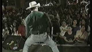 EDDY GONZALEZ. Popurri en vivo.  PROGRAMUSIC DE LOS 90's.