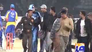 Younis Khan Beating his fan