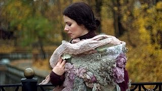 Палантин в технике мокрое валяние на шелке "Мой лондон"