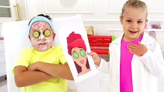 Diana Bermain Salon Kecantikan Menggunakan New Kids Makeup Kits!